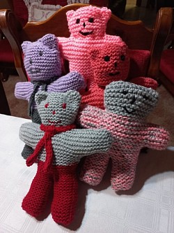 Knitted soft toys